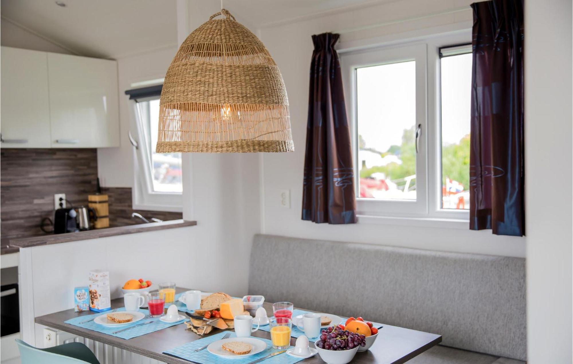 Cozy Home In Breukelen With Wifi Exterior foto